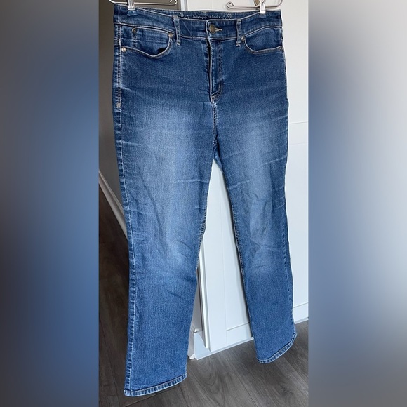 Christopher & Banks Classic Fit Denim Blue Straight Leg Jeans Women's Size 4 - Picture 3 of 10